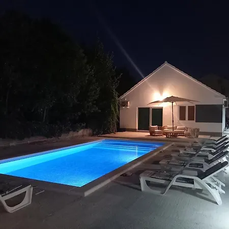 Verdi Villa *